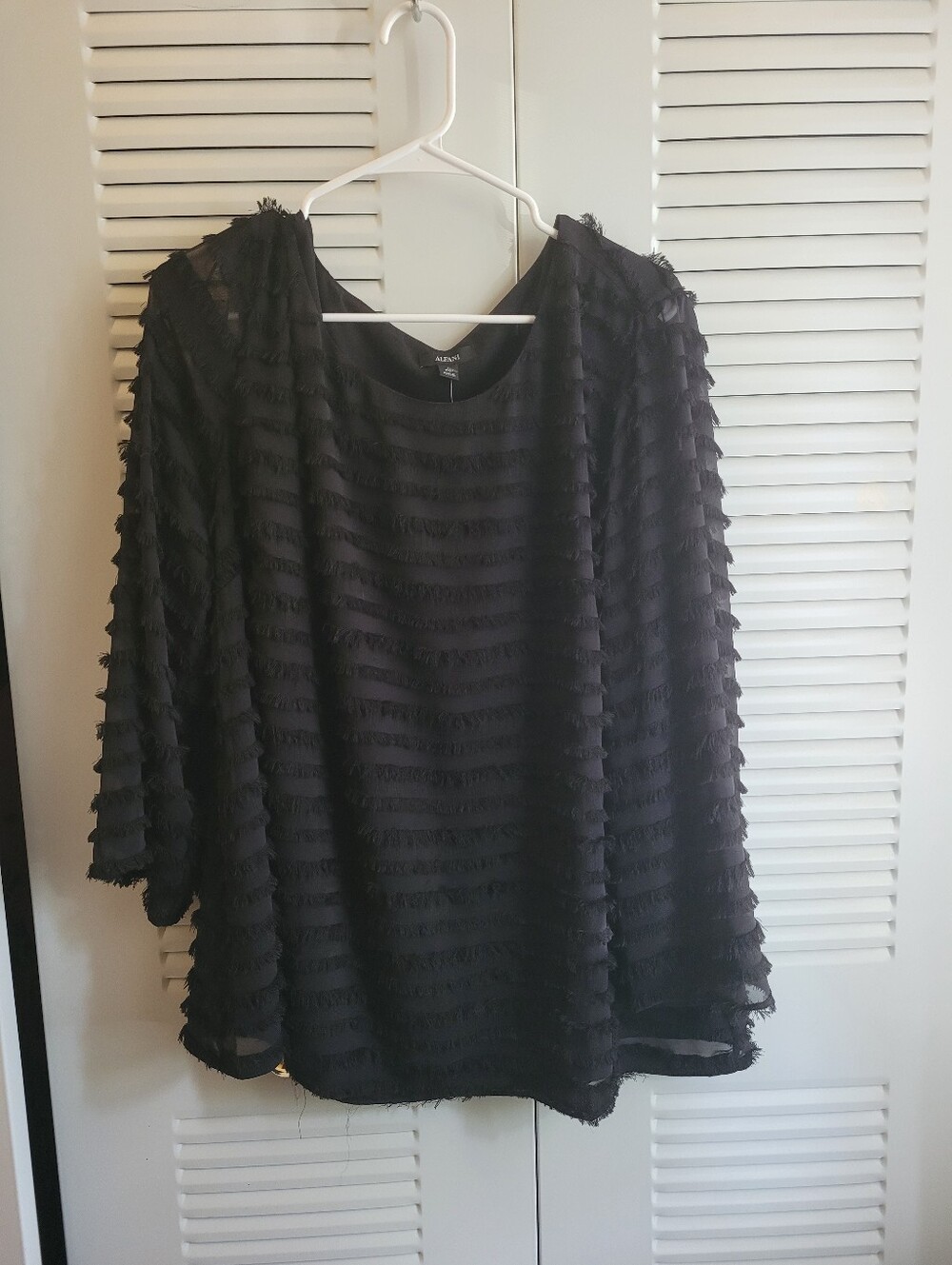 Black Textured Fringe Blouse XXL NWT